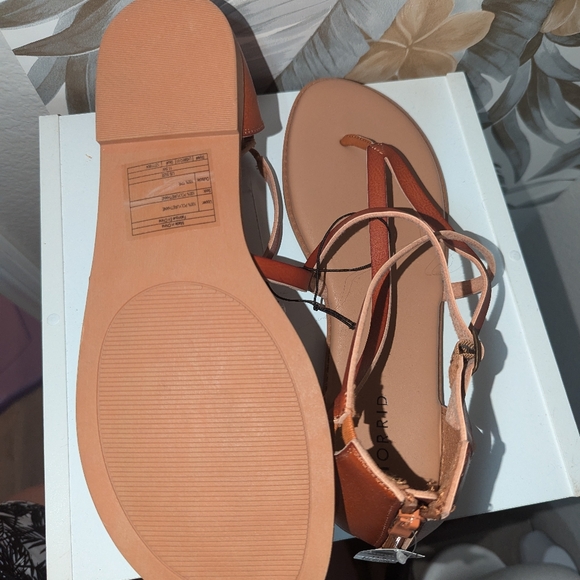 Brown gladiator sandles - Picture 4 of 4